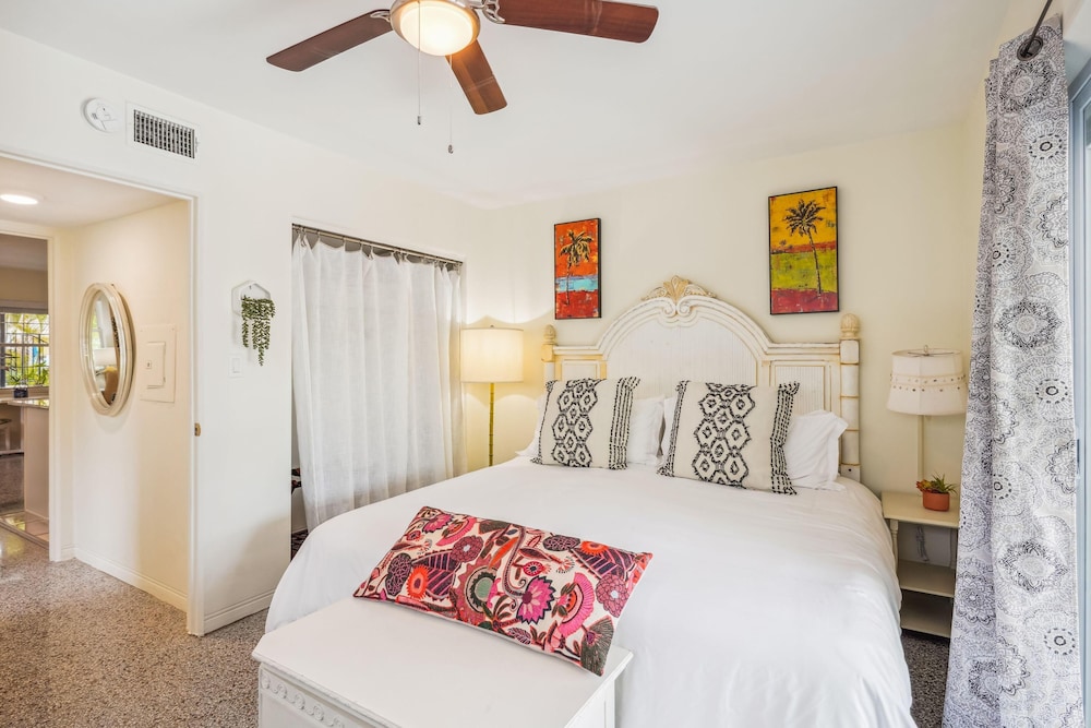 Beach Quarters #4