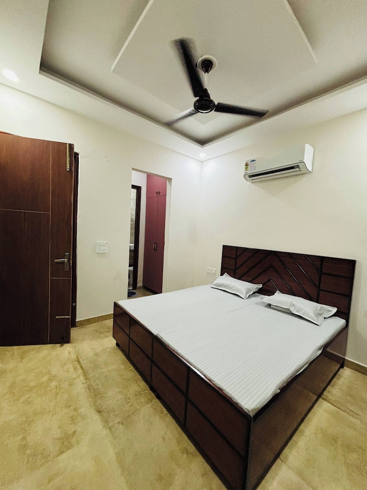 Stay Royal BNB - Luxury Villa