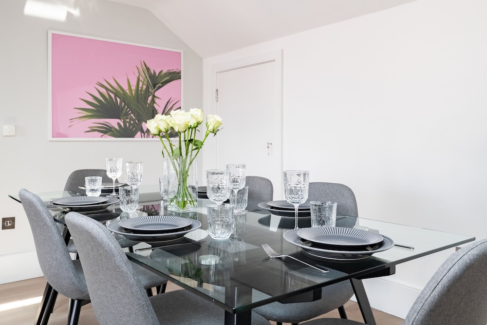 South Kensington Apartments