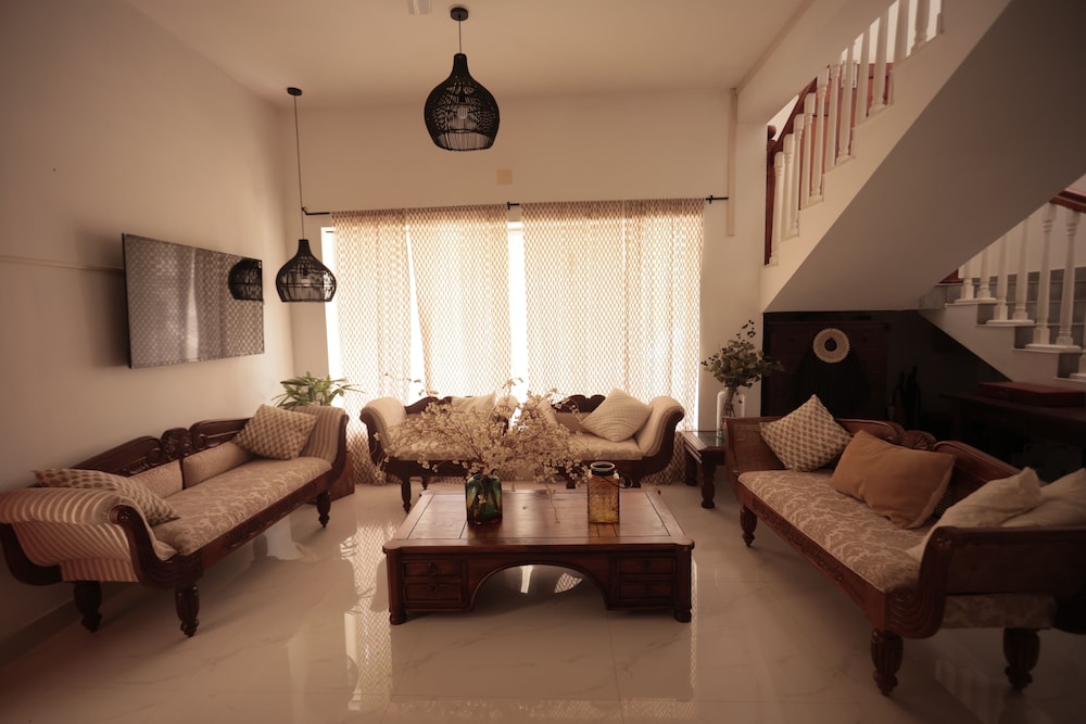 Palliath House-Heritage Villa Beachside