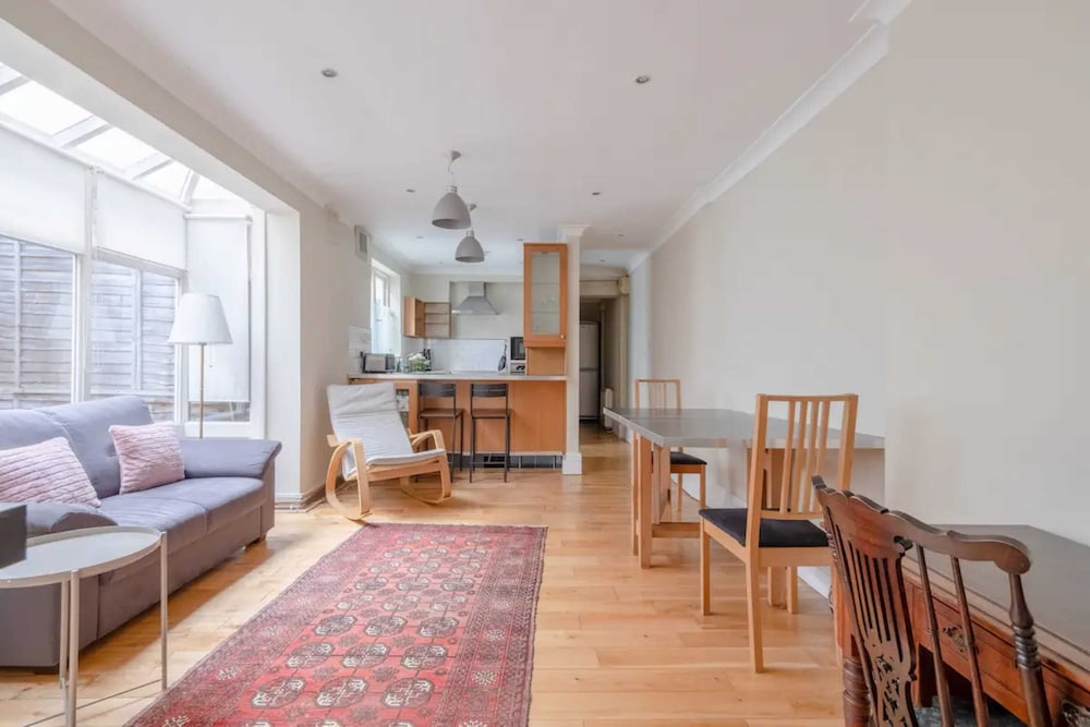 Lovely 1 Bedroom With Patio - 10 Mins From Hyde Park