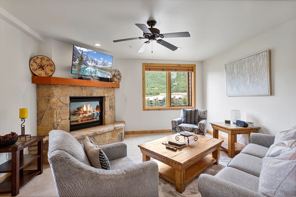 Trail's End Lodge at Deer Valley Resort - One Bedroom Residence with Spa #205 1 Condo
