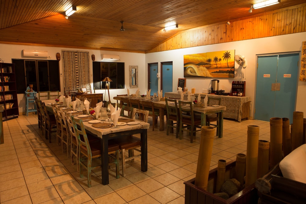 Waidroka Bay Resort