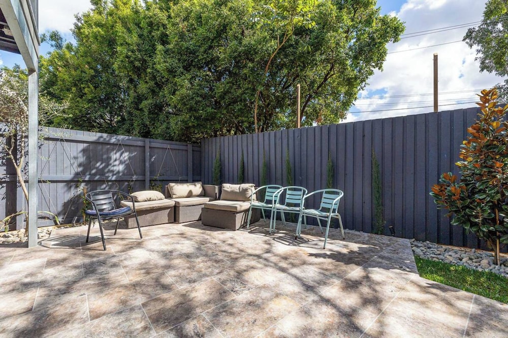 Gorgeous & Family Friendly 4 Bedroom Home