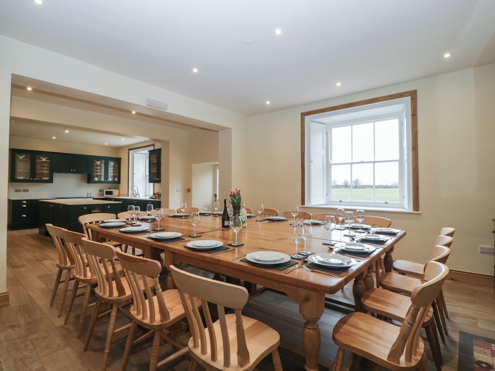 Evenjobb Court Farmhouse