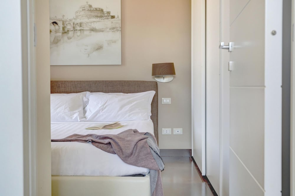 Rm-h501-gpsc20m6 Colosseo Gardens - C11