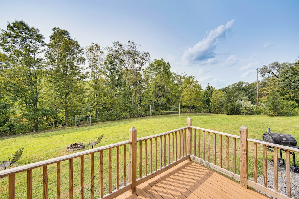 5 Mi to Susquehanna Boating! Secluded Log Cabin