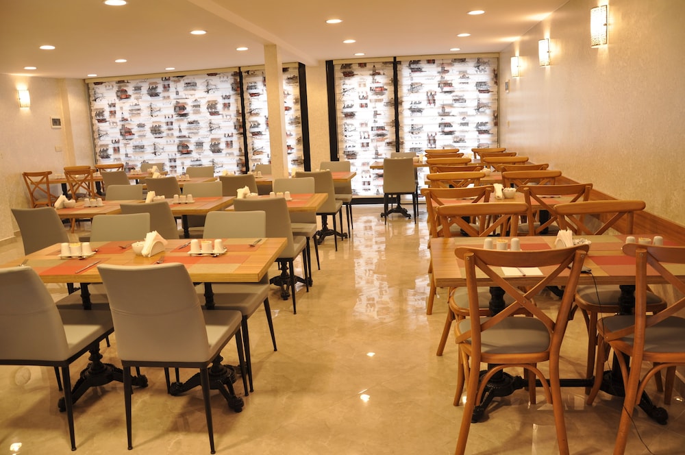 Waw Otel Galataport - Image 17