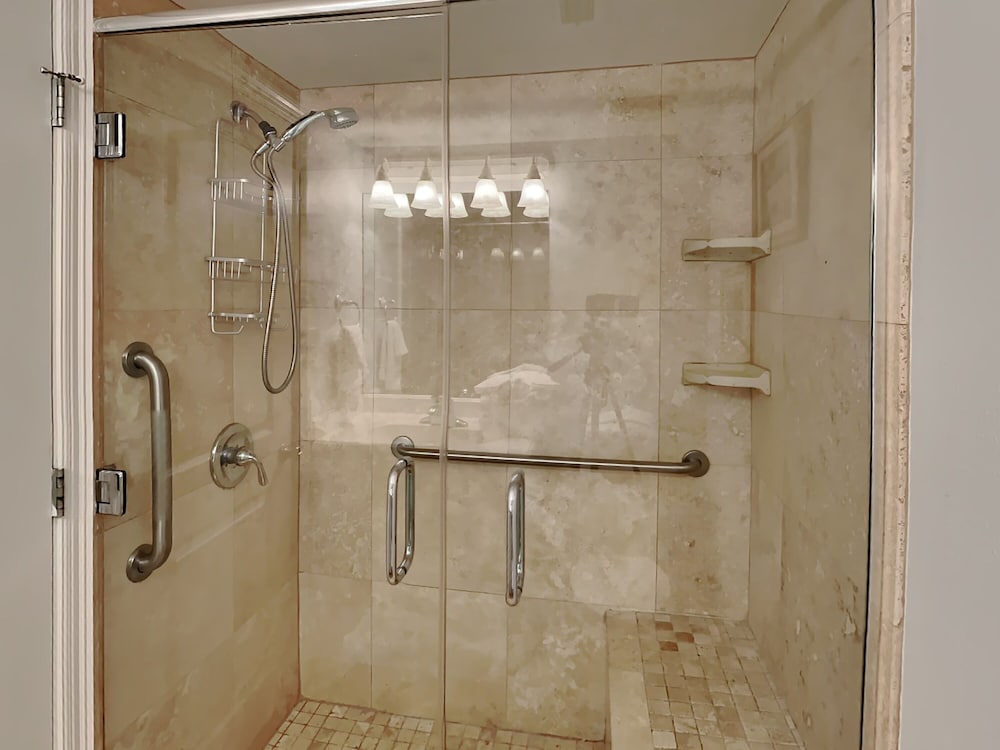 Ocean Breeze West by Southern Vacation Rentals