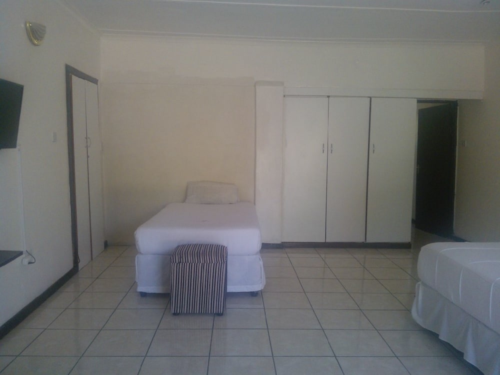 Luxury Wild Inn