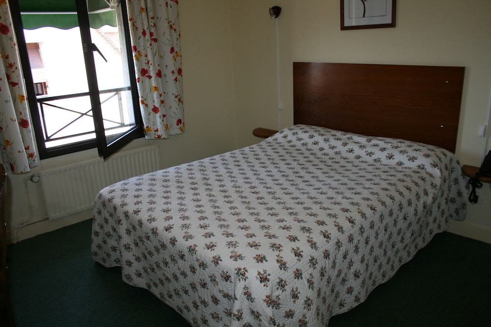 Auberge La Fontaine - Property Image 17