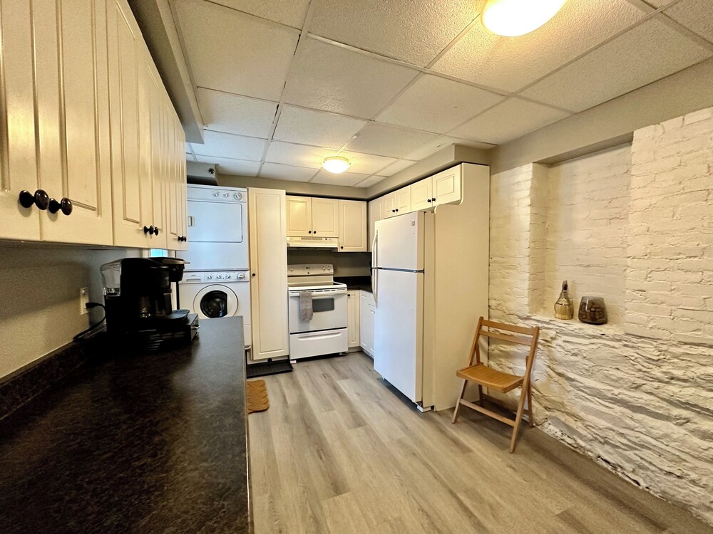 Hiltz House Suite Near Halifax Ferry