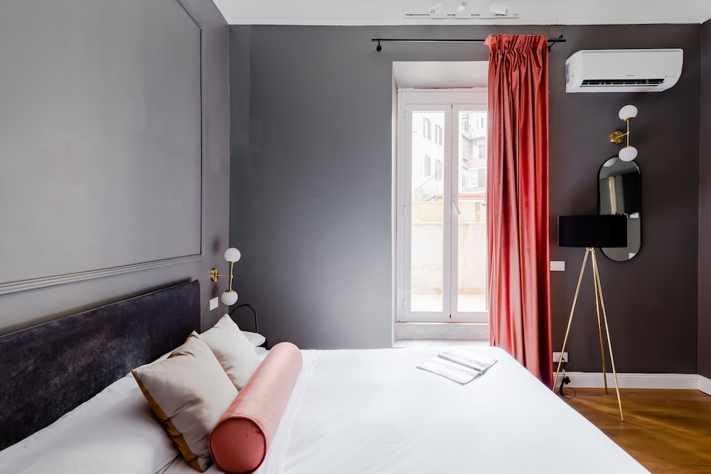 Suites by Chloe