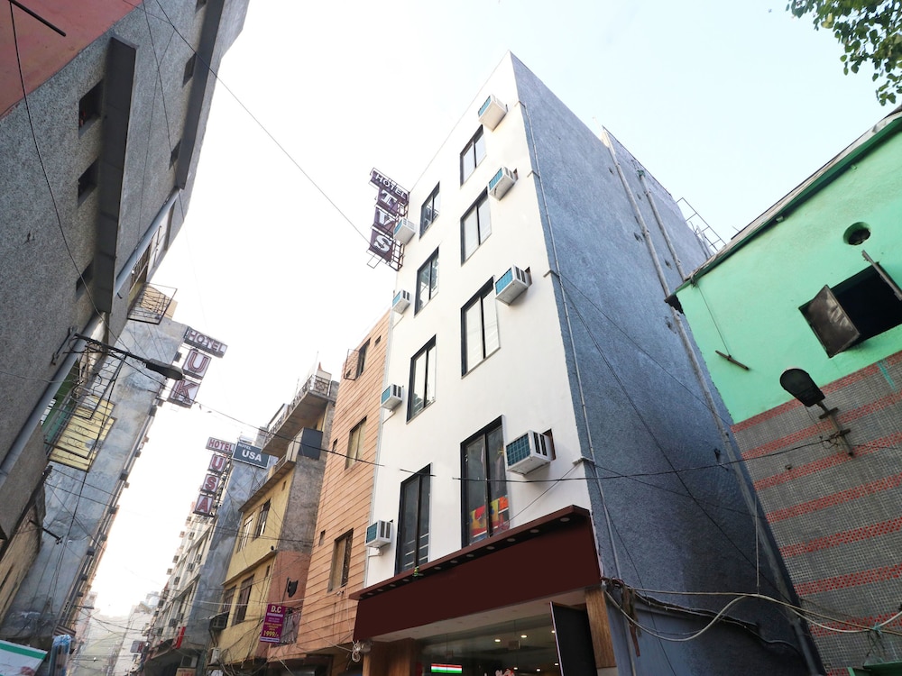 OYO 11594 Hotel TVS