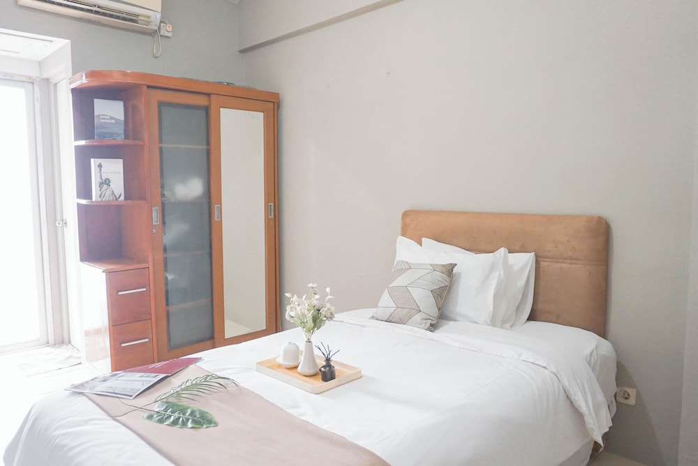 Homey And Cozy Studio Apartment Margonda Residence 2