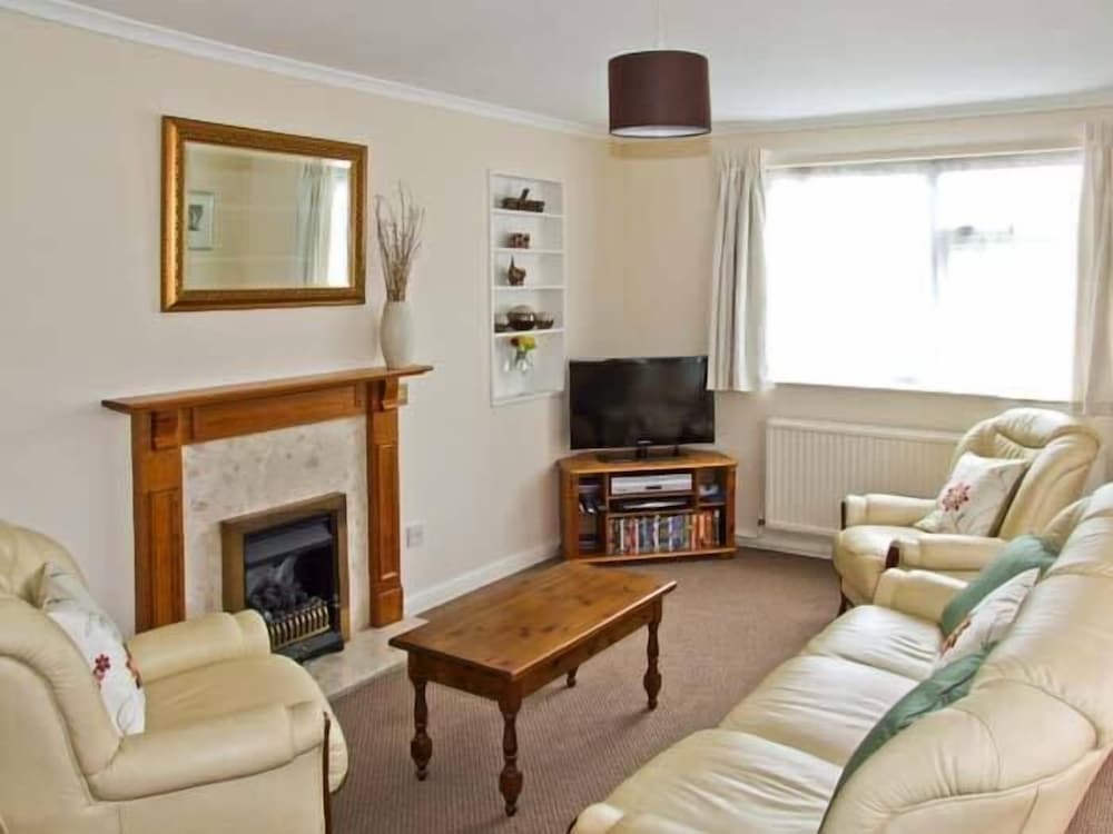 Matlock Green view 5