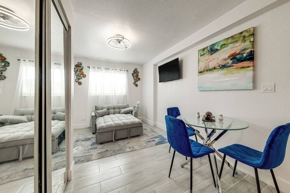 2 Mi to Hard Rock Stadium: Studio in Miami Gardens