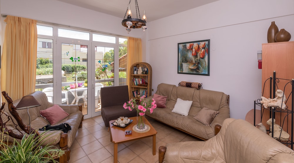 Angelika Apartments photo 2