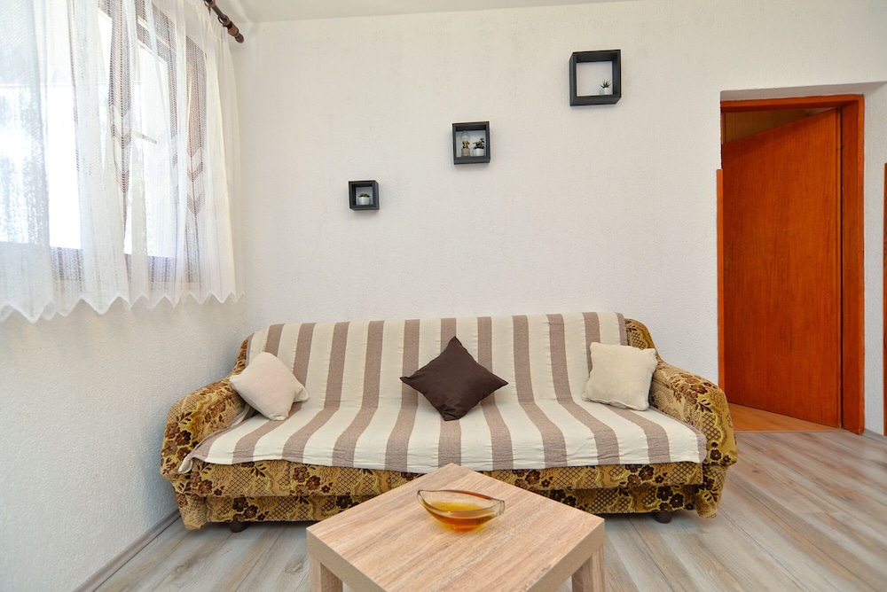 Apartment 903 view 4