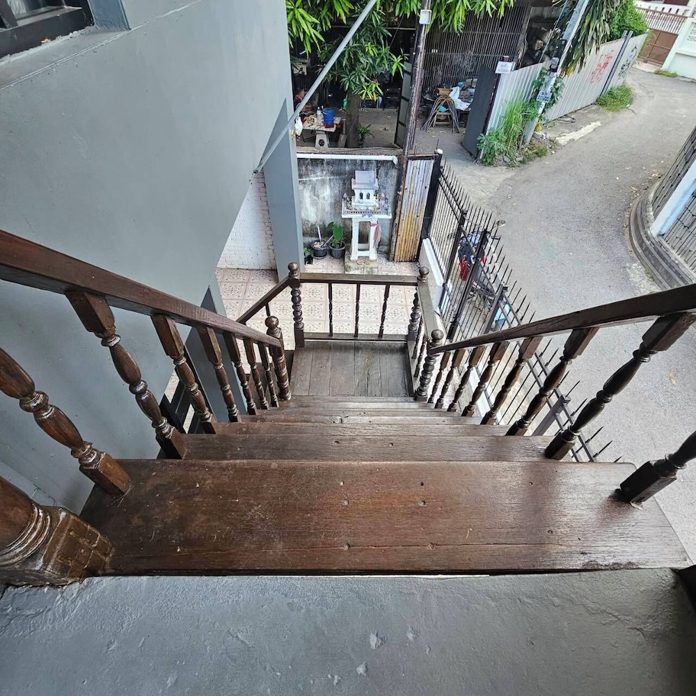 COOPER Guest House