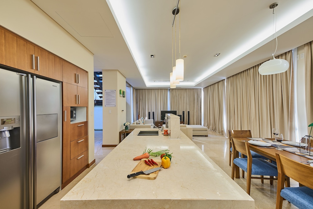 Vacation Homes Pool Villa