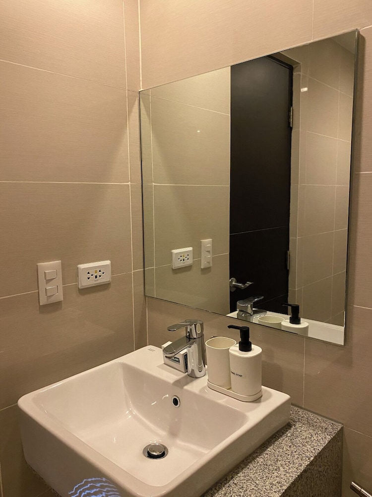Uptown Park Suites Tower 2