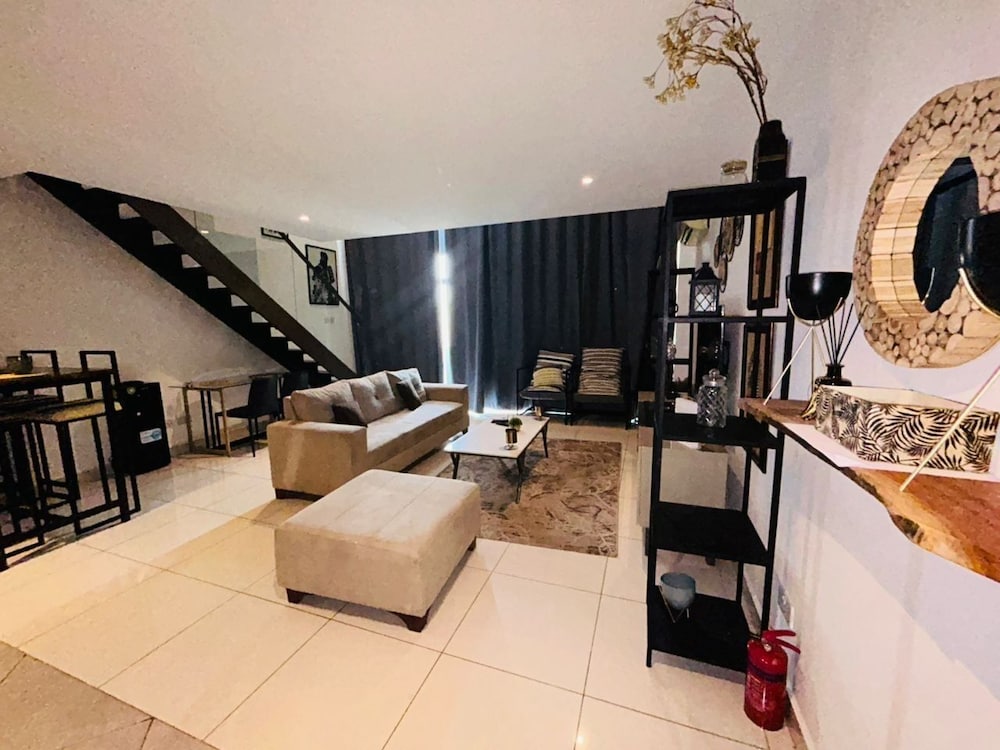 Embassy Gardens Studio Suite