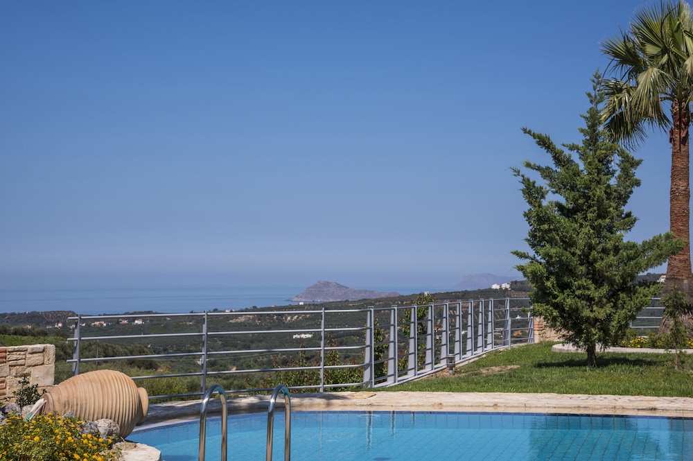Athina Luxury Villas