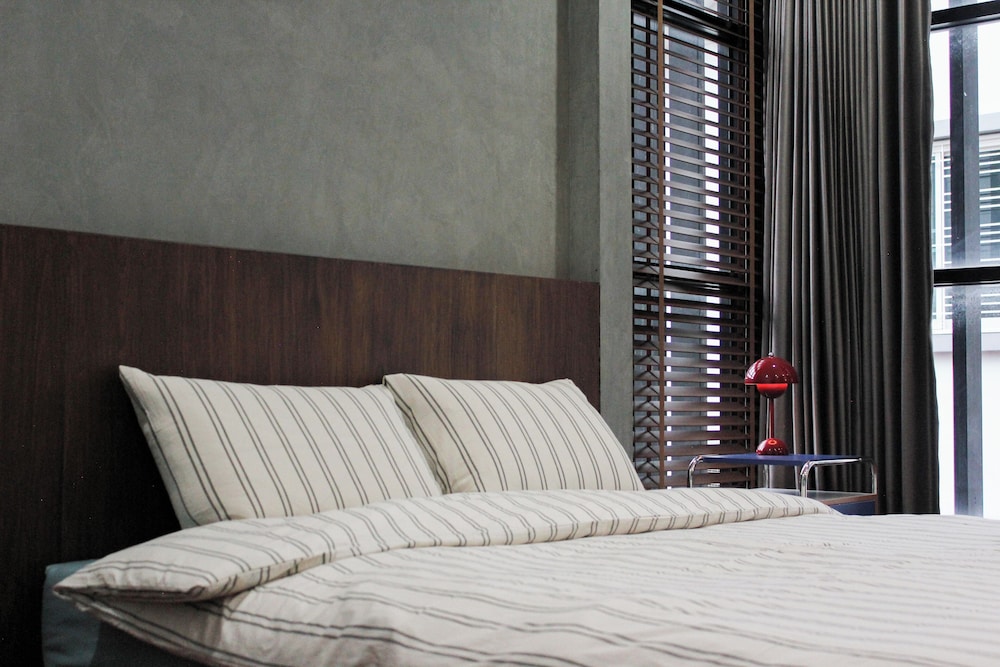 The Melatonin Hostel