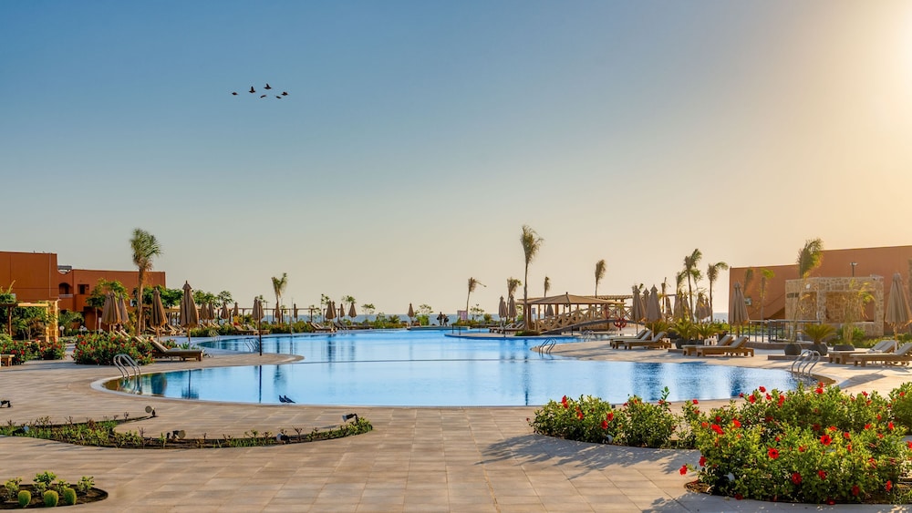 Three Corners Happy Life Beach Resort - All Inclusive