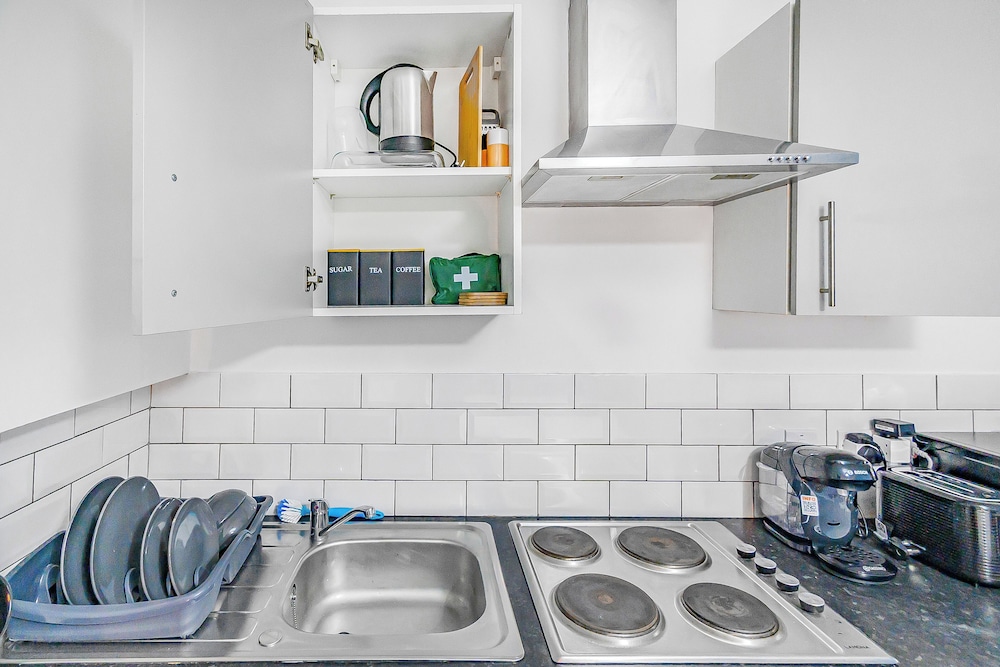 Modern 1 Bed - Near City Centre