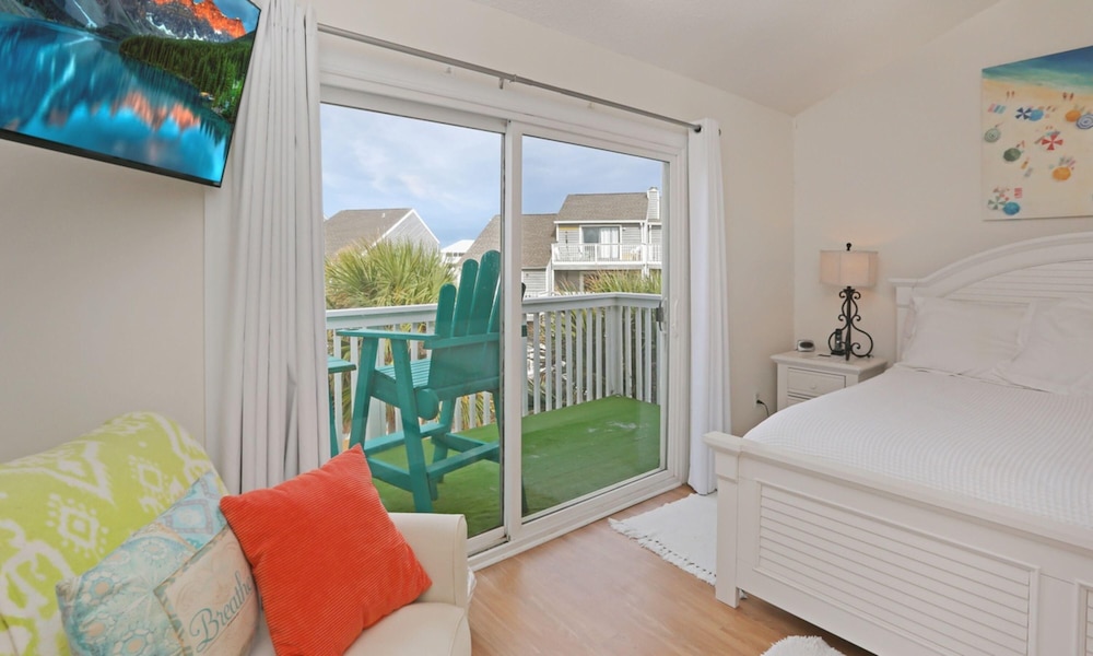 Barrier Dunes 211 - 30 Just Beachy view 3