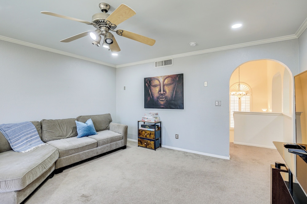 Patio, Pool & Spa: Family Retreat in Horizon City!