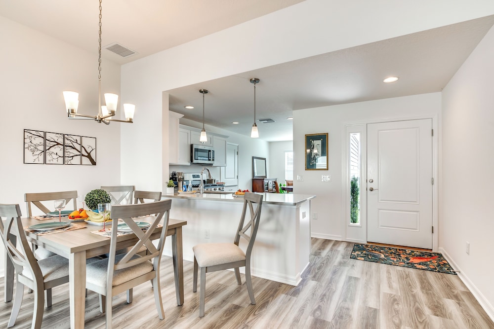 The Villages Golf Escape: Home w/ Pool Access!