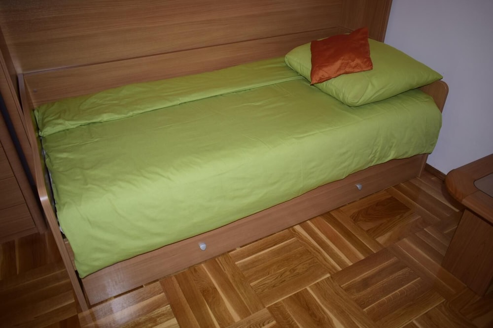 Photo 29