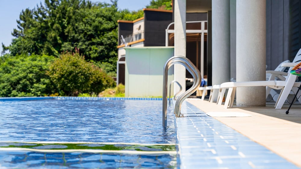 Suncheon The Sky Pool Villa