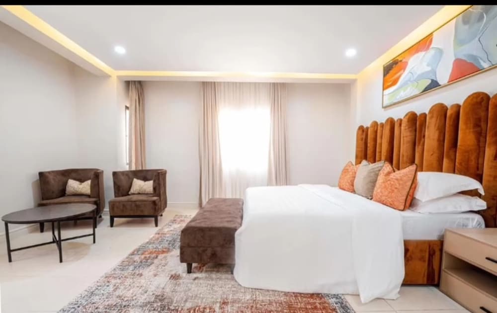 Sapphire Heights Apartments