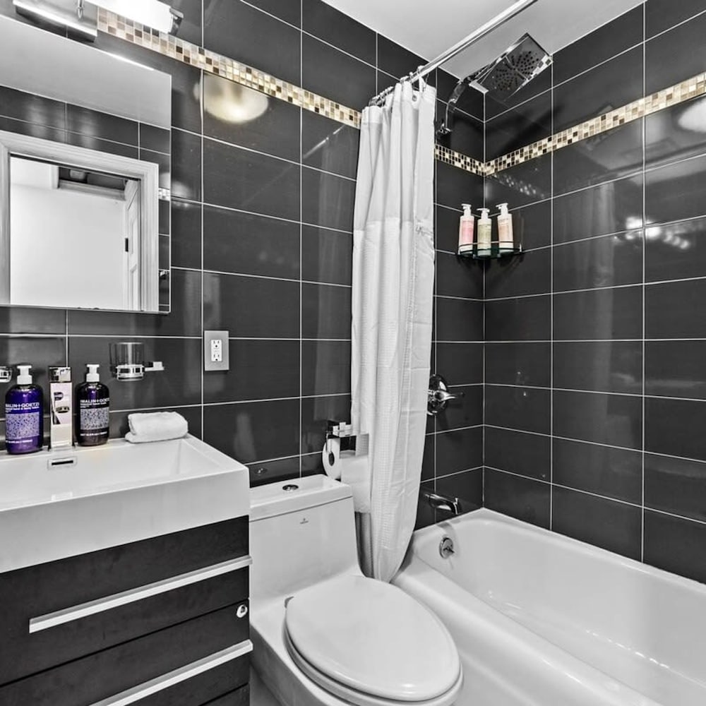 Charles Court II by Rovetravel West Village Loft