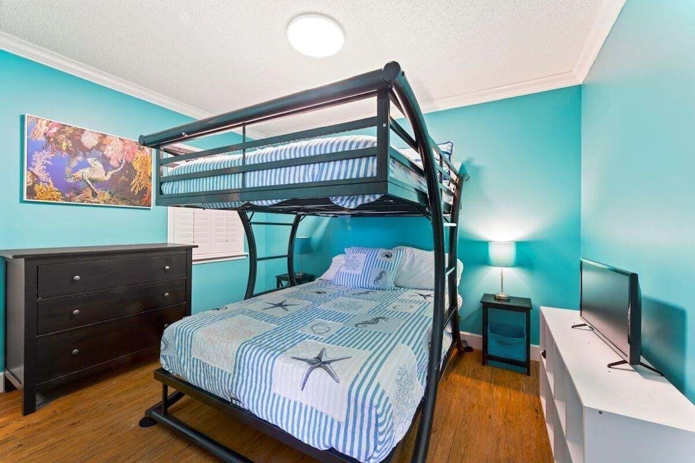 Aqua Vista Retreat 2 Bedroom Condo