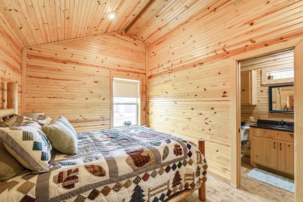 Pond Access & Deck: Peaceful Ballantine Getaway!