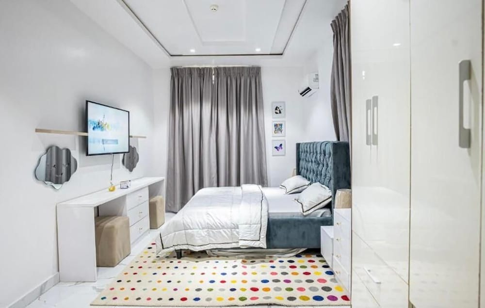 6 bedroom mansion in lekki phase 1 view 5