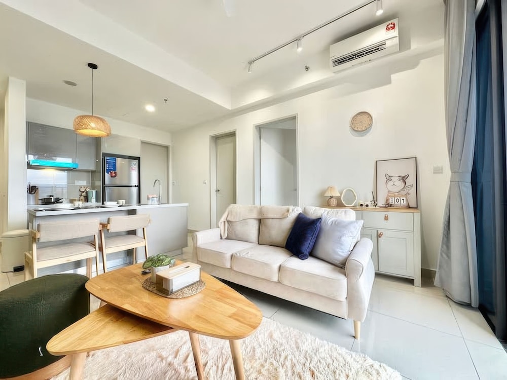 Trion Residence by Emily in Town