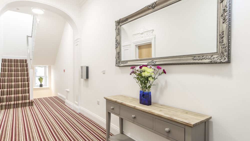1 Bed- Captain's Quarters by Pureserviced view 3