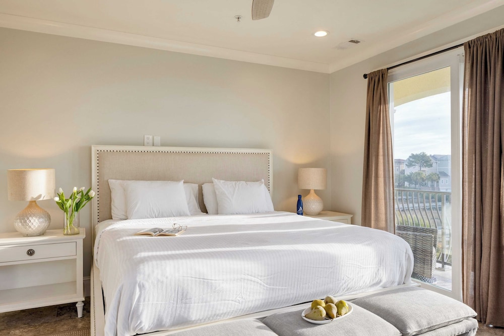 Sleeps 48, 2 Homes w/ Private Beach Access Bradley Circle Buyout by Avantstay