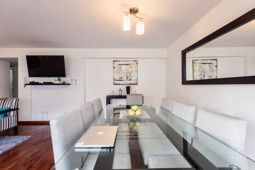 ALU Apartments - Miraflores Boardwalk