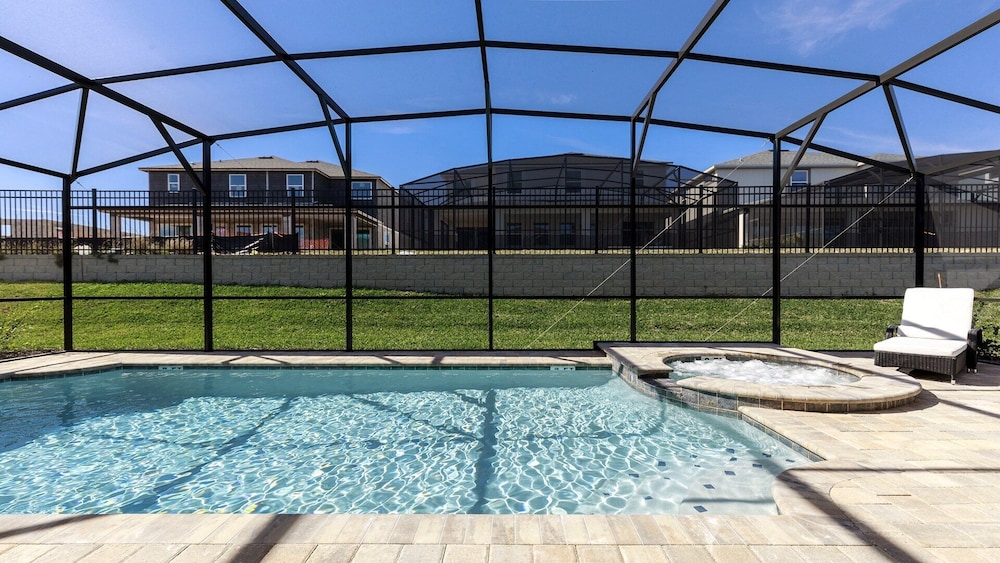 Solara Resort by Nova VH - Image 2