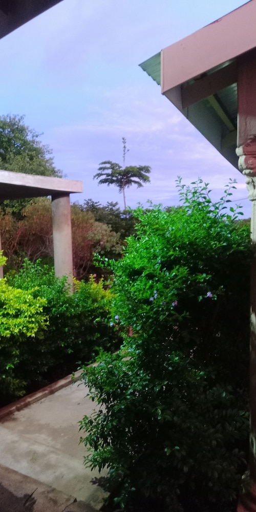 Rosewood Safari Cottages