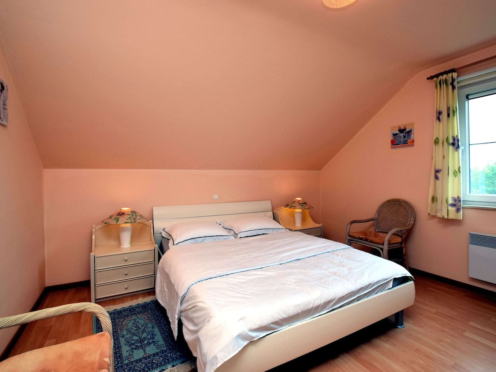Chic Holiday Home in Durbuy With Sauna view 5
