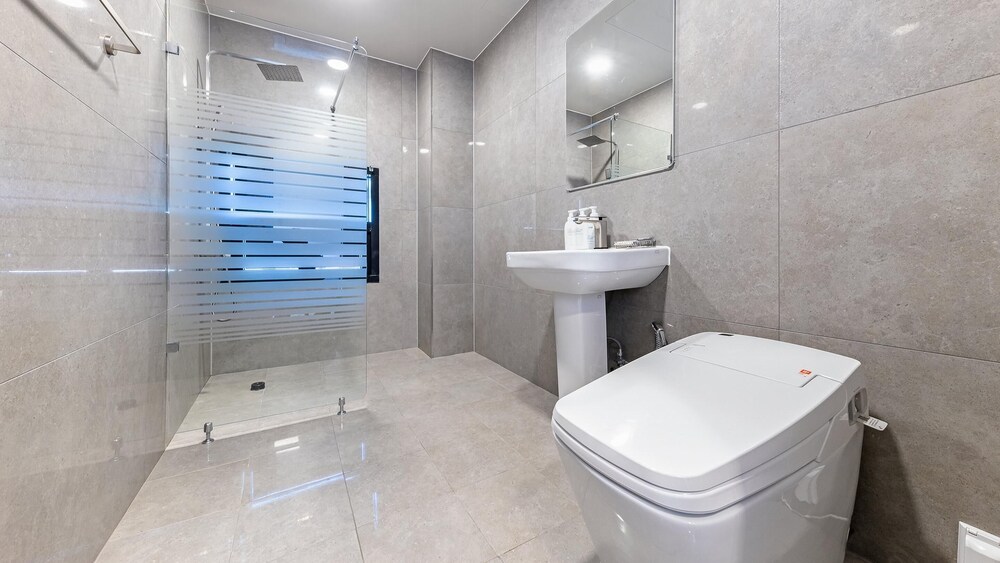 Incheon Vacations - Ganghwado Mare Seawater Poolvilla - Property Image 40