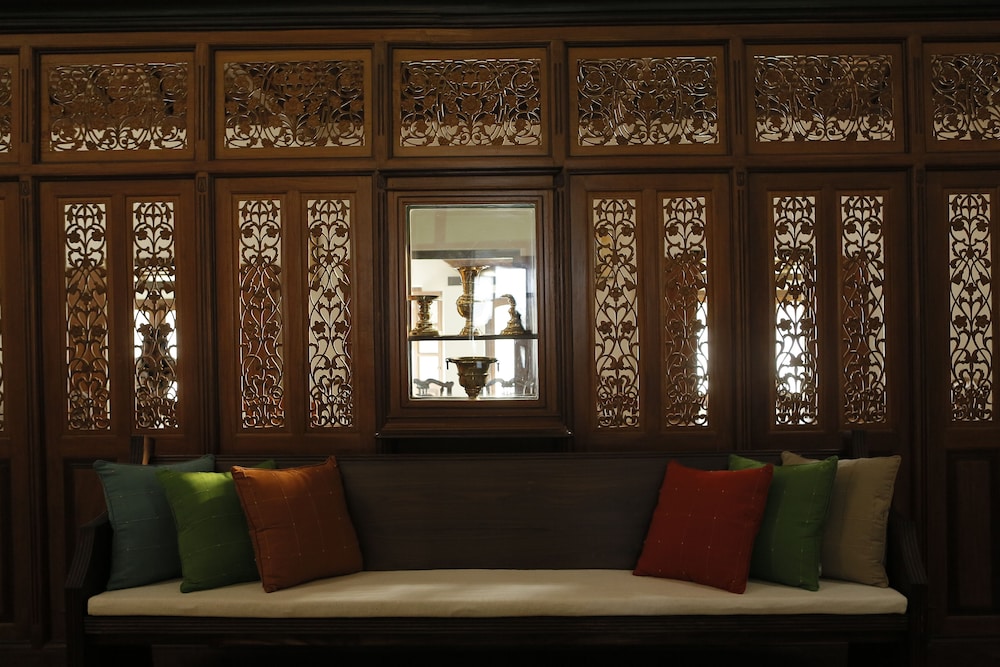 Yoho Monsoon Villa